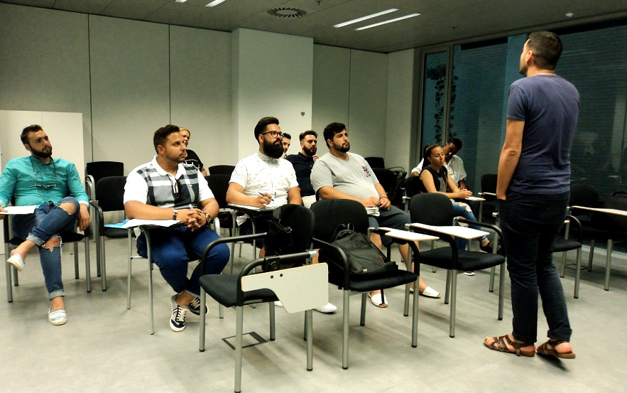 Intensive summer course for Romani students who aspire to go to university