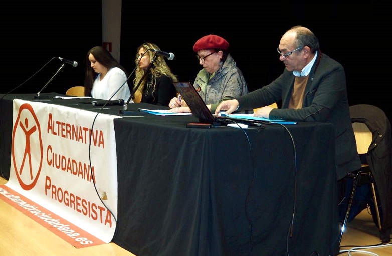 Presentació de la plataforma gitana Politirrom, el lobby gitano