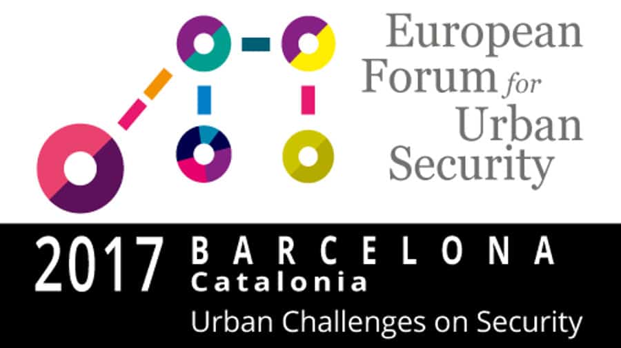 El Foro Europeo de Seguridad Urbana visita el barrio de Sant Cosme
