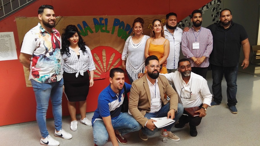 Referentes gitanos y gitanas en el Instituto-Escuela Sant Adrià del Besòs. Por un futuro de éxito en La Mina