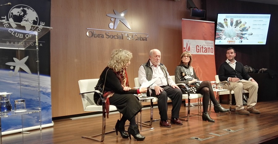 La interculturalitat és tema de debat en el dia de celebració de la Declaració Universal dels Drets Humans