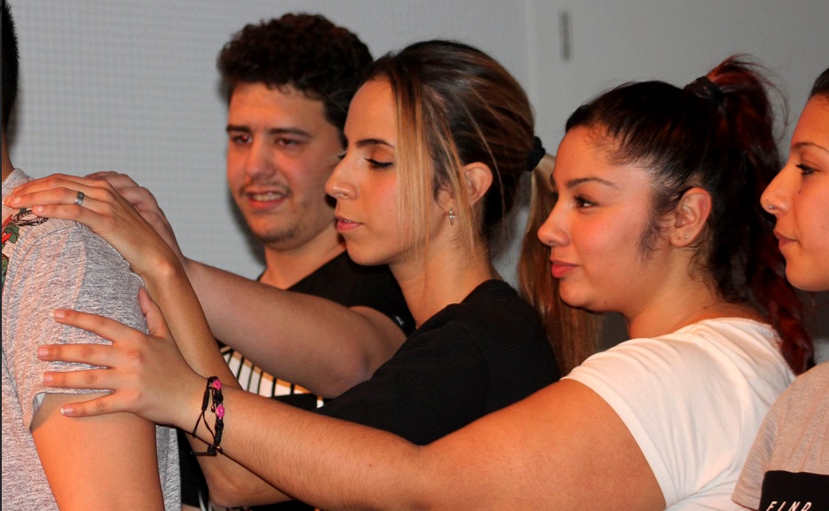 El Instituto Goethe y la Fundación Secretariado Gitano se plantean qué es la felicidad