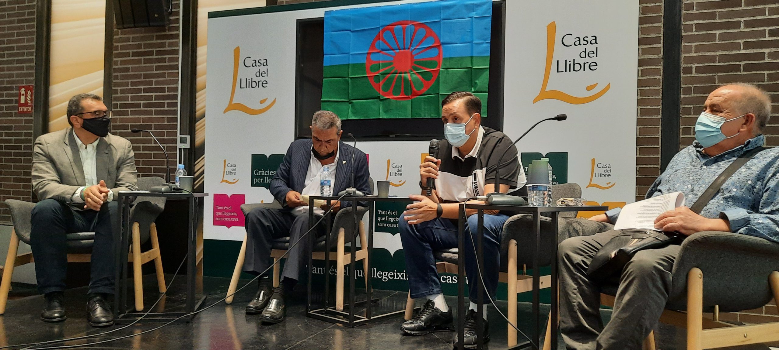 La FAGiC inicia la celebració del seu 30 aniversari amb un debat a la Casa del Llibre