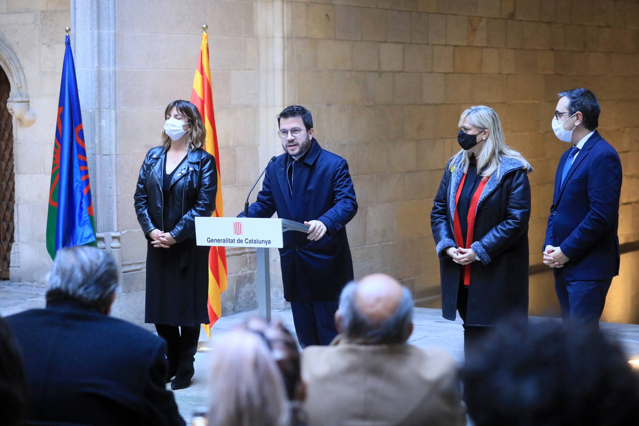 El president de la Generalitat i la consellera de Drets Socials reben a entitats gitanes per celebrar el Dia de l’arribada del Poble Gitano a Catalunya