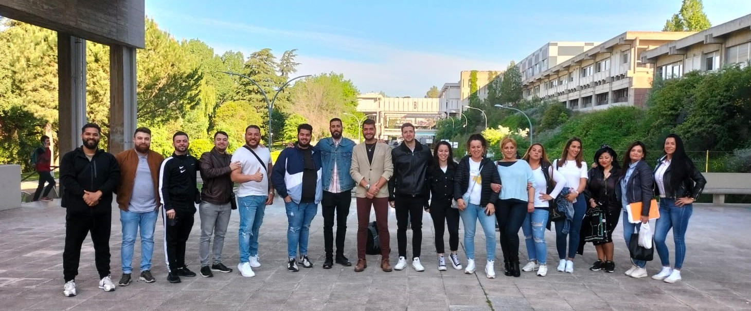 El Plan Integral del Pueblo Gitano de Cataluña consigue que seis estudiantes gitanos accedan al grado universitario escogido en primera opción