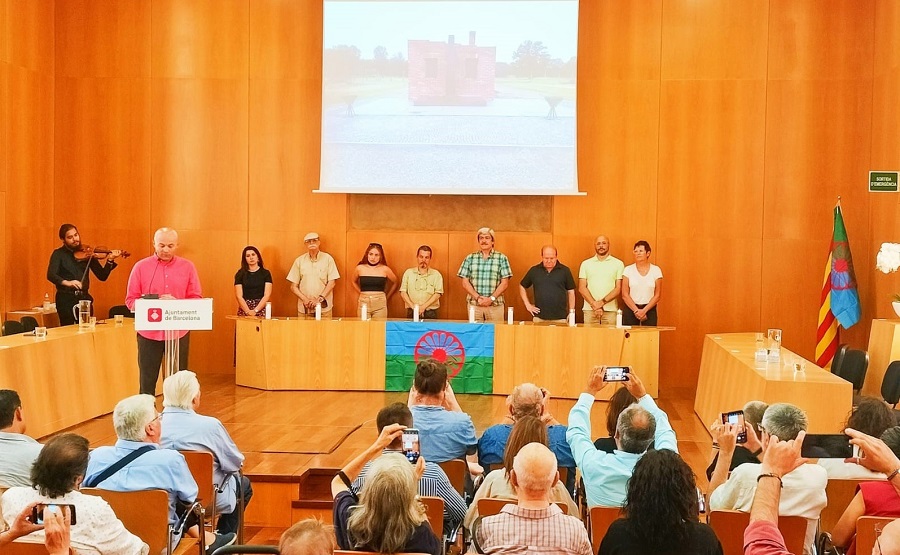 La Asociación de Jóvenes Gitanos de Gracia conmemora a las víctimas gitanas del nazismo