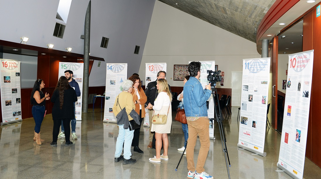 El 8 de abril aterriza en el barrio de San Cosme con la Exposición de Historia y Cultura del Pueblo Gitano de la mano de la Asociación de Enseñantes con Gitanos
