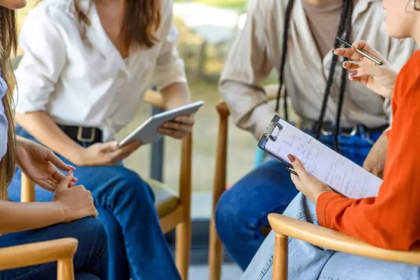El programa del Poble Gitano inaugura la 8ª edició del ‘Curs d’Especialització en Gestió de Conflictes Públics, Mediació Comunitària i Familiar i del Poble Gitano’