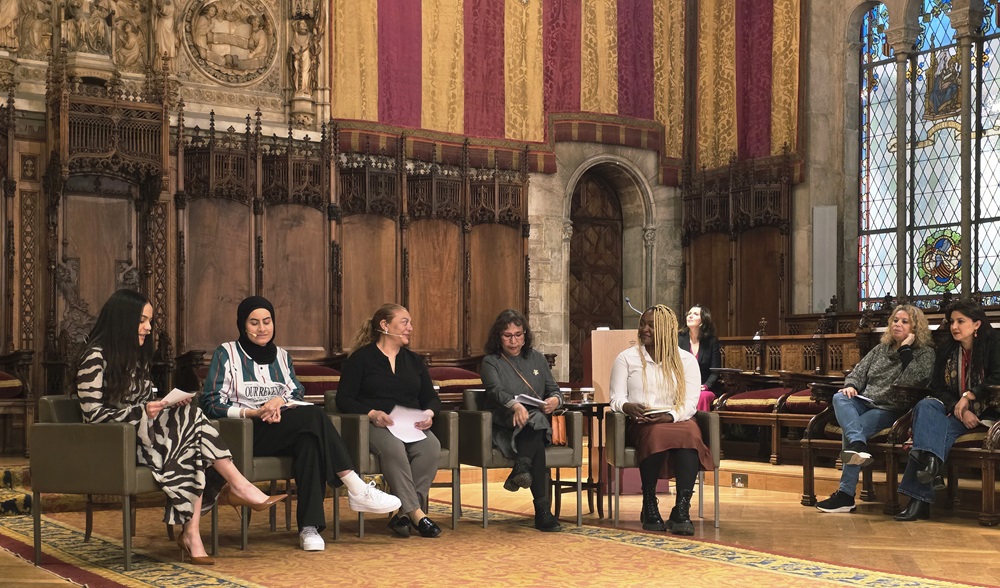 L’Ajuntament de Barcelona reflexiona sobre l’impacte del racisme en l’experiència maternal
