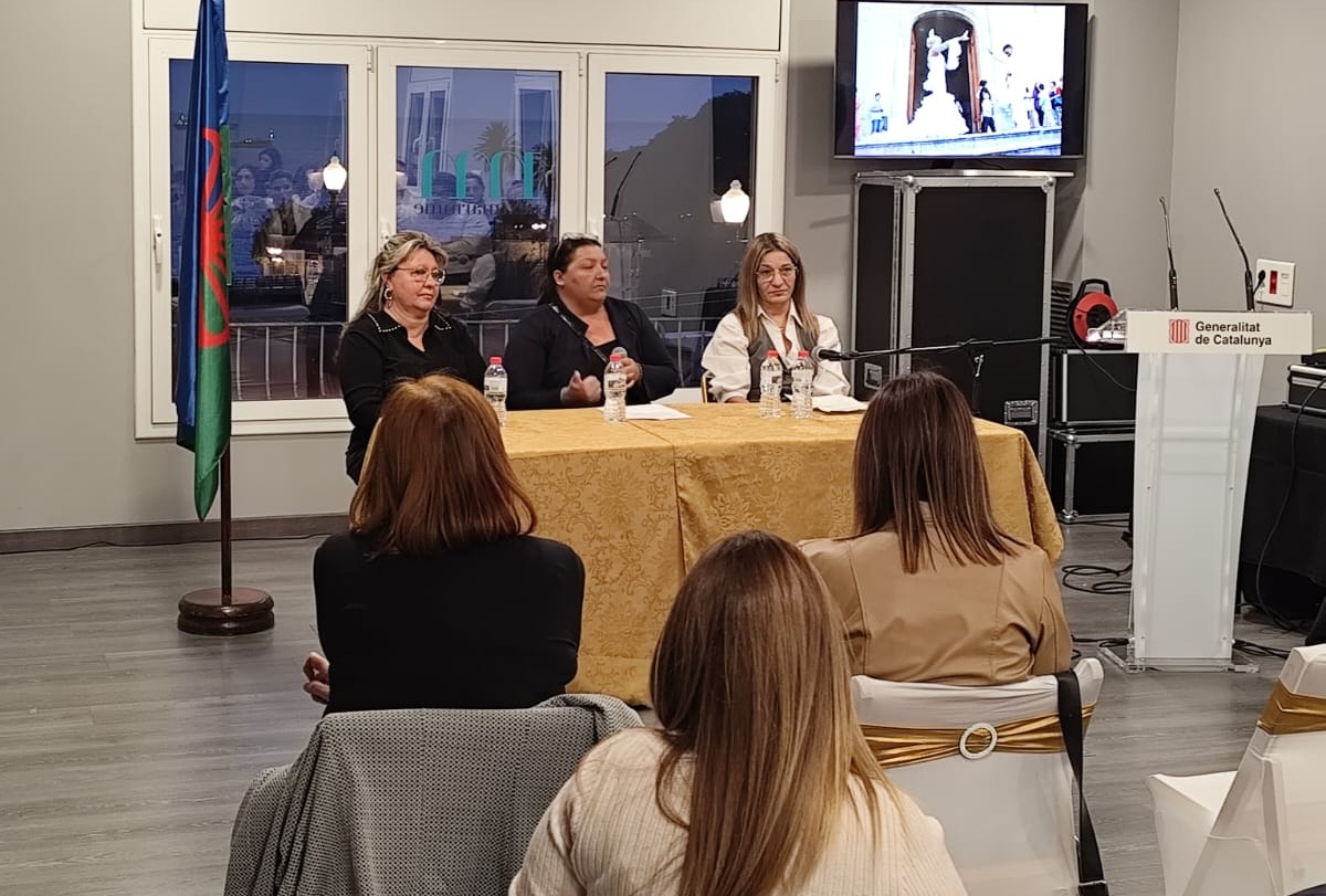 600 años de resistencia de las mujeres gitanas: Tarragona conmemora el 25N con un acto de reivindicación y memoria